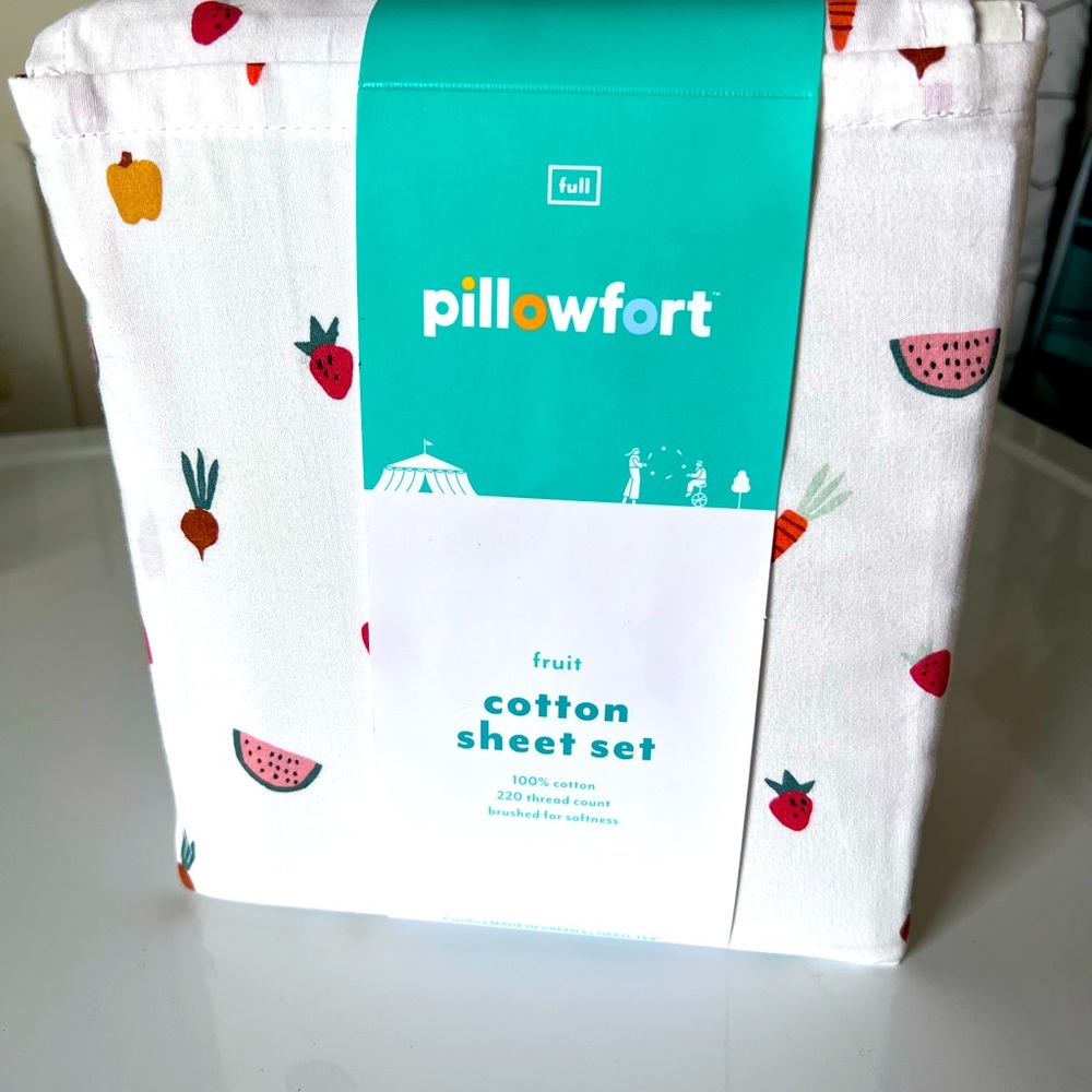 Pillowfort Cotton Sheet Set - Fruit - FULL